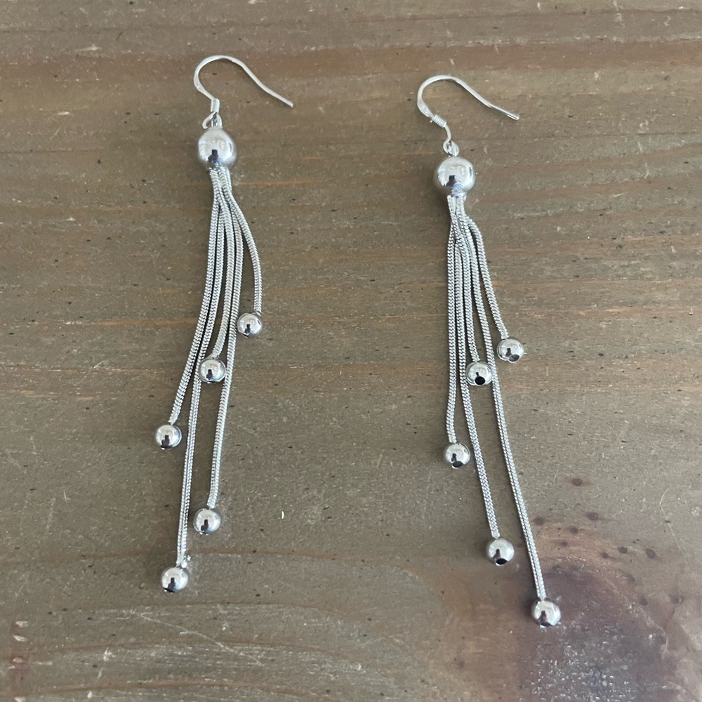 NWOT Elegant 925 Sterling Silver Dangle Earrings